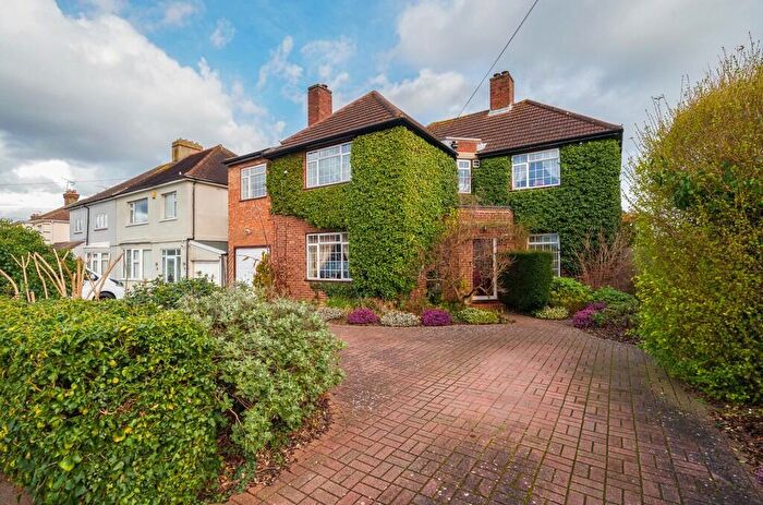 5 Bedroom Detached House For Sale In Farwell Road, Sidcup, DA14