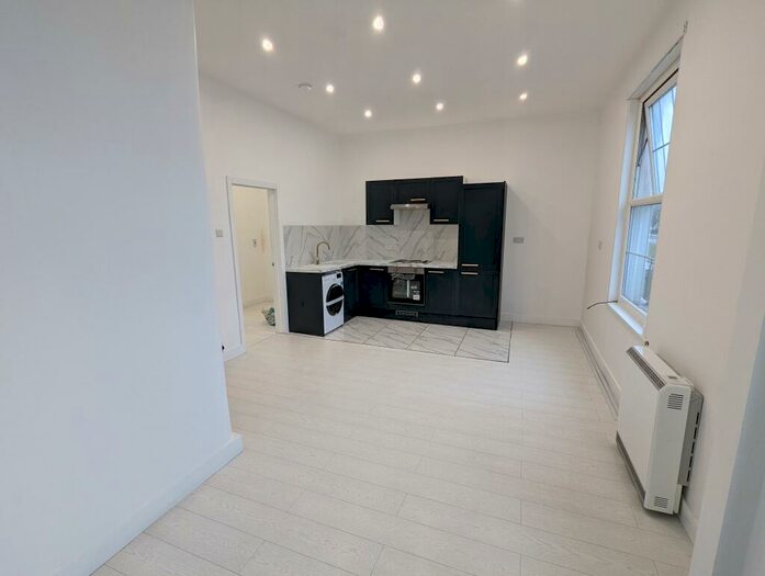 1 Bedroom Apartment To Rent In Aldridge Road, Perry Barr, Birmingham, B42