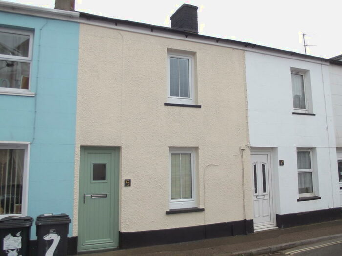 2 Bedroom Cottage To Rent In Dawlish Home, EX7