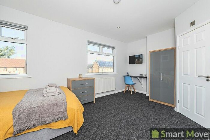 Studio To Rent In Queens Walk, Peterborough, Cambridgeshire., PE2