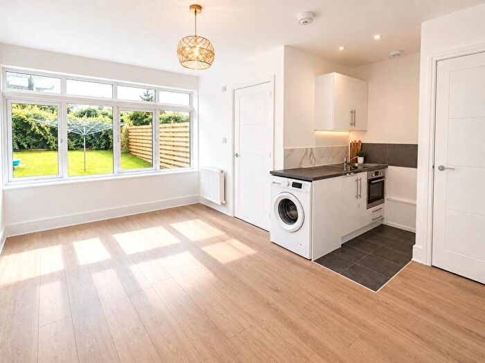 Apartment To Rent In Elizabeth Way, Harlow, Essex, CM19