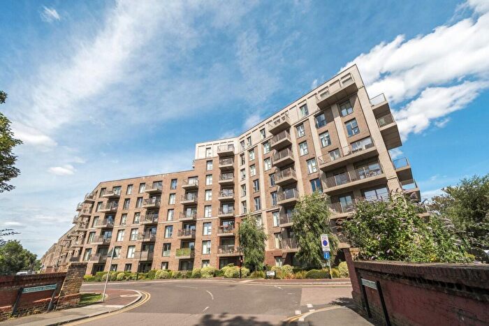 1 Bedroom Flat For Sale In Ferdinand Court, Adenmore Road, Catford, London, SE6