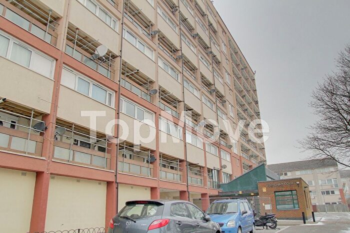 1 Bedroom Flat To Rent In Phipps Bridge Road, Mitcham, CR4