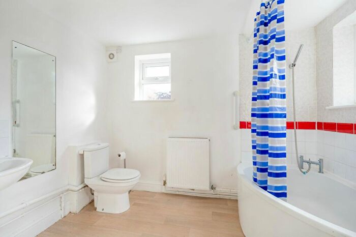 5 Bedroom Terraced House For Sale In North Denes Road, Great Yarmouth, NR30