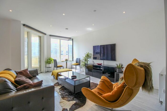 2 Bedroom Flat To Rent In Frogley Park, Barking, IG11