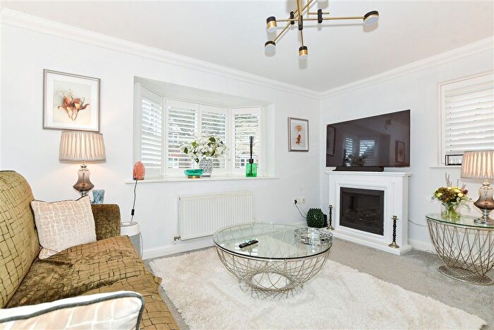 5 Bedroom Detached House For Sale In St. Francis Close, Penenden Heath, Maidstone, Kent, ME14