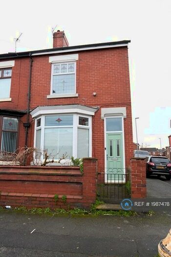 3 Bedroom Semi-Detached House To Rent In Atlas Street, Ashton-Under-Lyne, OL7