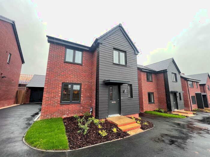 4 Bedroom Detached House To Rent In Springfield Drive, Allestree, DE22