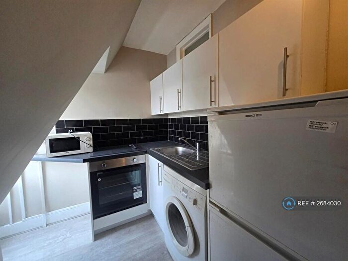 1 Bedroom Flat To Rent In Beulah Road, Thornton Heath, CR7
