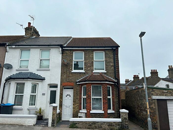 1 Bedroom Studio To Rent In St. Davids Road, Ramsgate, CT11
