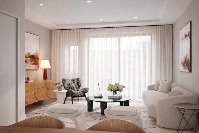 2 Bedroom Flat For Sale In Warwick Road, W5