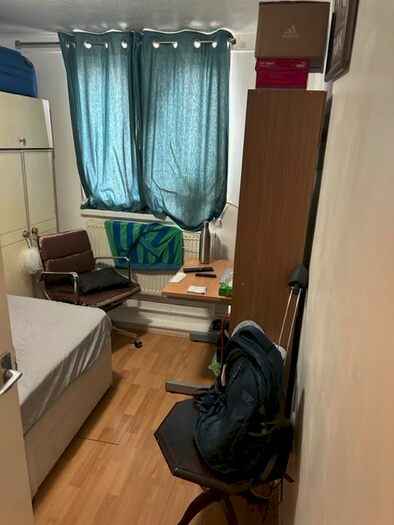 3 Bedroom Flat To Rent In Summerwood Road, Isleworth, TW7