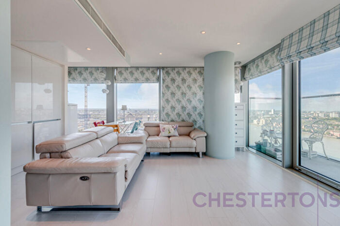 2 Bedroom Flat To Rent In Landmark West Tower, Marsh Wall, E14