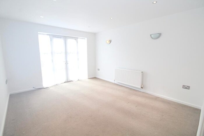 2 Bedroom Apartment To Rent In Victorian Court, Mawney Road, Romford, RM7