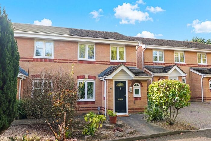 3 Bedroom Semi Detached House For Sale In The Crossways, Chandler's Ford, SO53