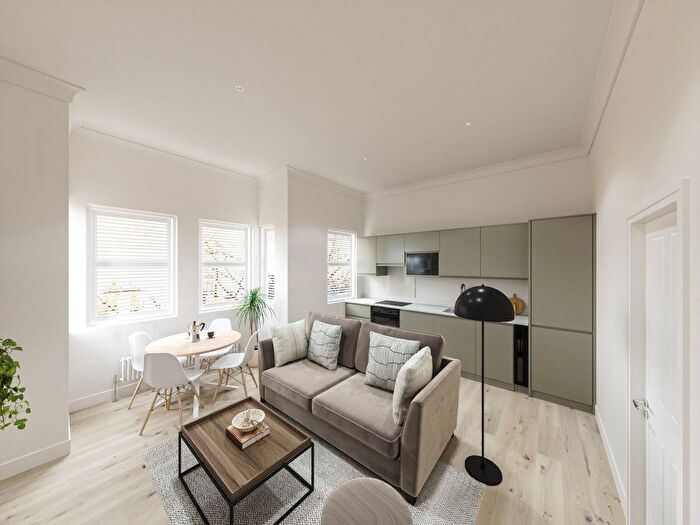2 Bedroom Flat For Sale In Oakhurst Grove, East Dulwich, SE22