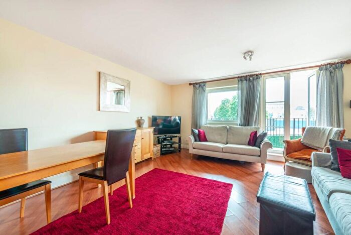 2 Bedroom Flat To Rent In Palgrave Gardens, Lisson Grove, London, NW1