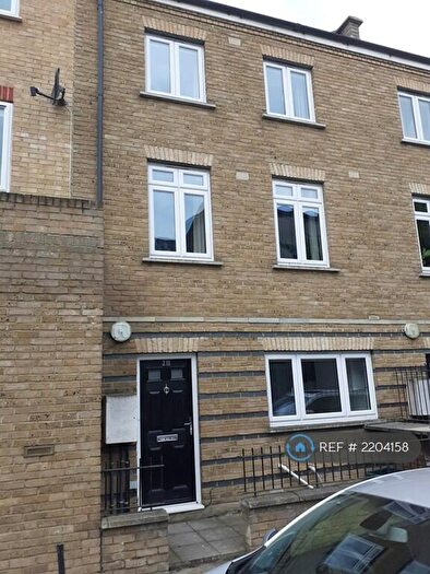 4 Bedroom Terraced House To Rent In Pooles Park, London, N4