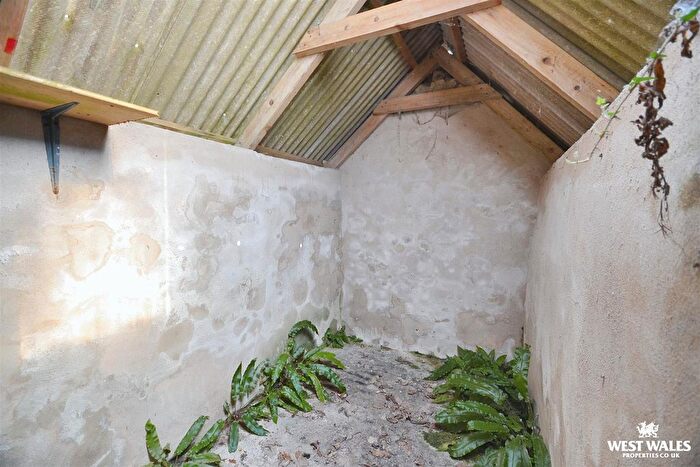 2 Bedroom Cottage For Sale In Burton, Milford Haven, SA73