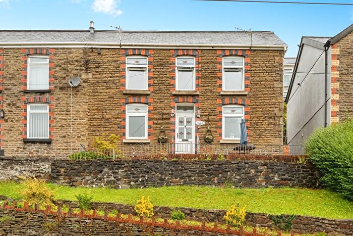 3 Bedroom Semi-Detached House For Sale In Swansea Road, Pontardawe, Swansea, SA8