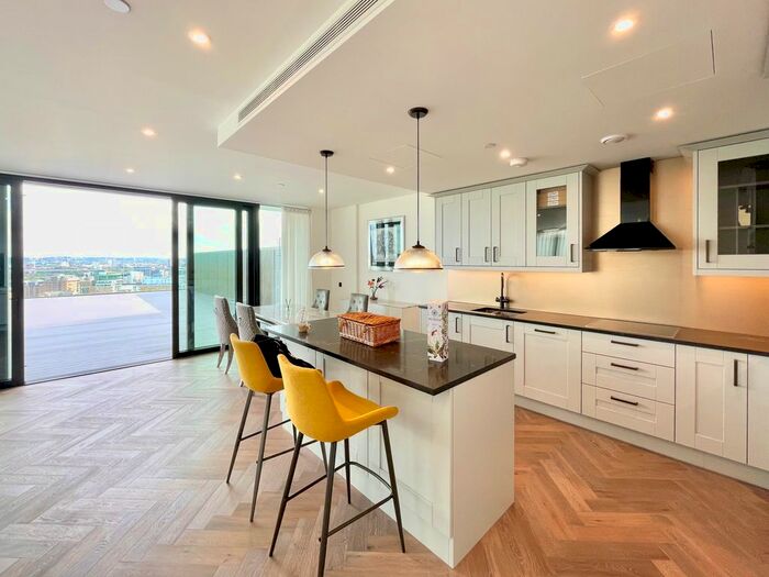 3 Bedroom Flat To Rent In Merino Gardens, London, E1W