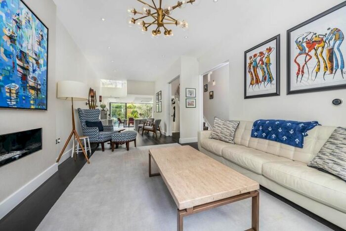 5 Bedroom Property To Rent In Courthope Road, Hampstead, NW3