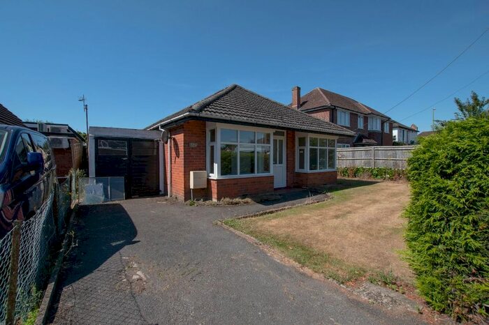 2 Bedroom Bungalow To Rent In Leigh Road, Chandler's Ford, Eastleigh, SO53