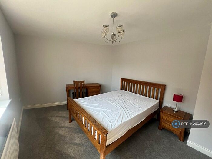 4 Bedroom Terraced House To Rent In Baxendale Road, Chichester, PO19