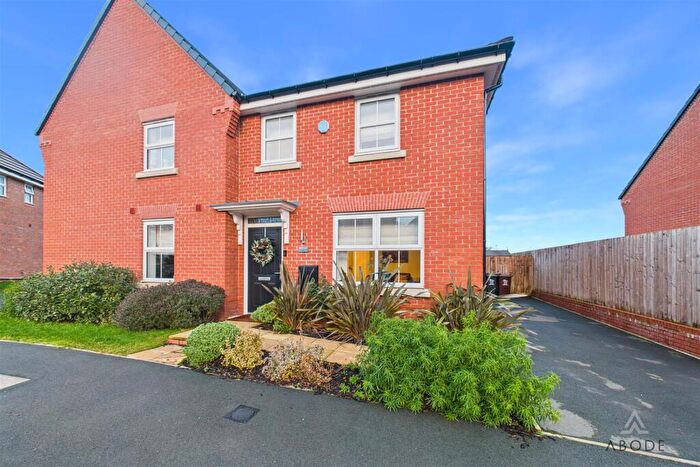 3 Bedroom Semi Detached House For Sale In Kingstone Road, Uttoxeter, Staffordshire, ST14
