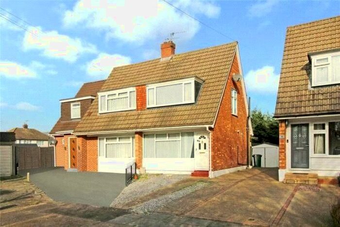 2 Bedroom Semi-Detached House To Rent In The Glade, Staines-Upon-Thames, Surrey, TW18