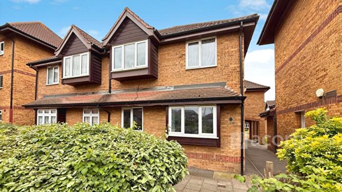 1 Bedroom Flat To Rent In Columbus Square Erith, DA8