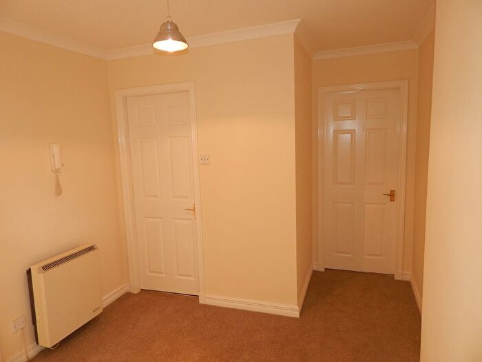 2 Bedroom Flat To Rent In Bank Street, Dundee, DD1
