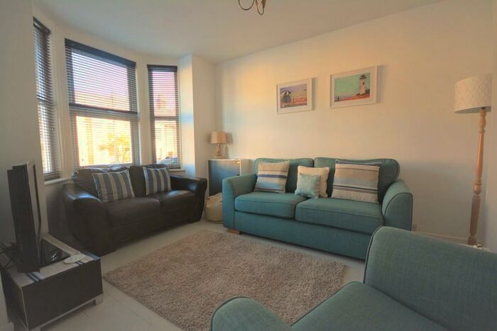 3 Bedroom Terraced House To Rent In Pelham Road, Cowes, PO31