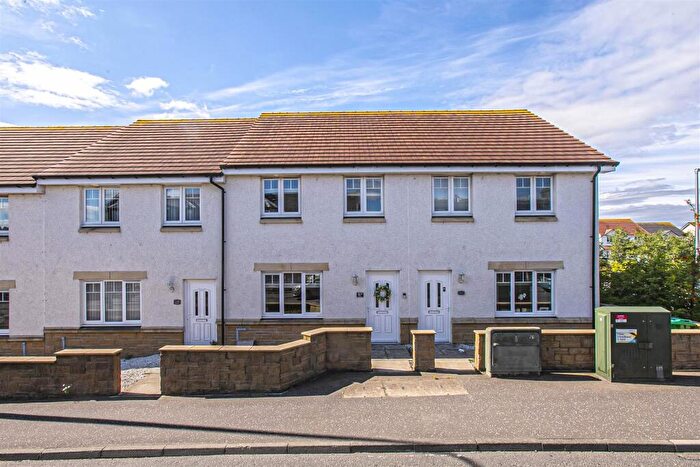 3 Bedroom Terraced House For Sale In Rumblingwell, Dunfermline, KY12