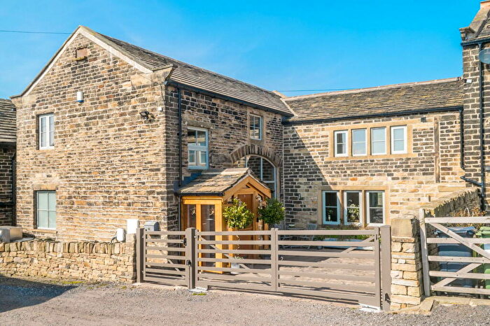 4 Bedroom Barn Conversion For Sale In Cliffe Hill Barn, Shelley Woodhouse Lane, HD8