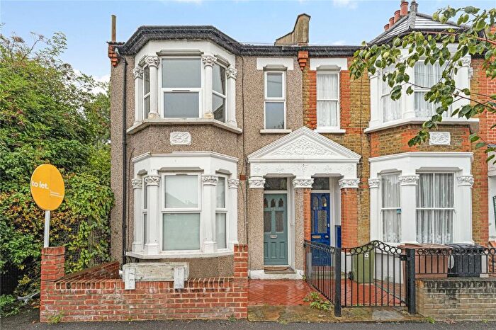 2 Bedroom Flat To Rent In Belgrave Road, Walthamstow, London, E17