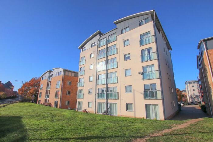 2 Bedroom Flat To Rent In St James Place, De Grey Road, Colchester CO4