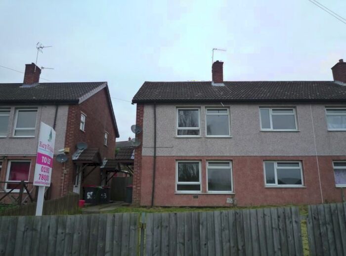 2 Bedroom Flat To Rent In Lancaster Avenue, Telford, Dawley, TF4