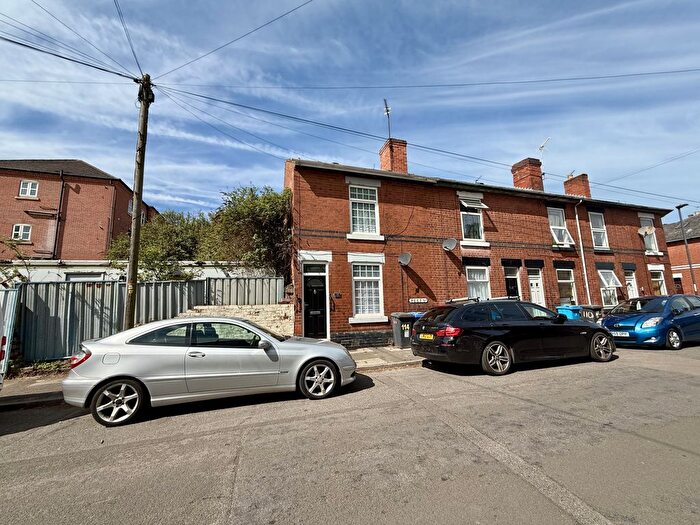 4 Bedroom End Of Terrace House To Rent In Peet Street, Derby, Derbyshire, DE22