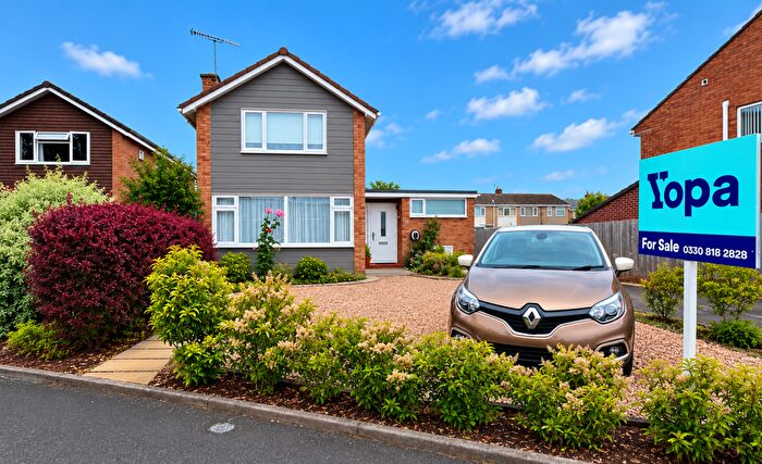 3 Bedroom Link Detached House For Sale In Rookery Way, Bristol, BS14