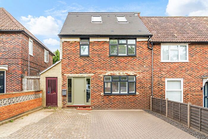 4 Bedroom End Terrace House For Sale In Love Lane, Morden, SM4