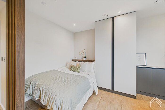 Studio To Rent In College Road, Croydon, CR0