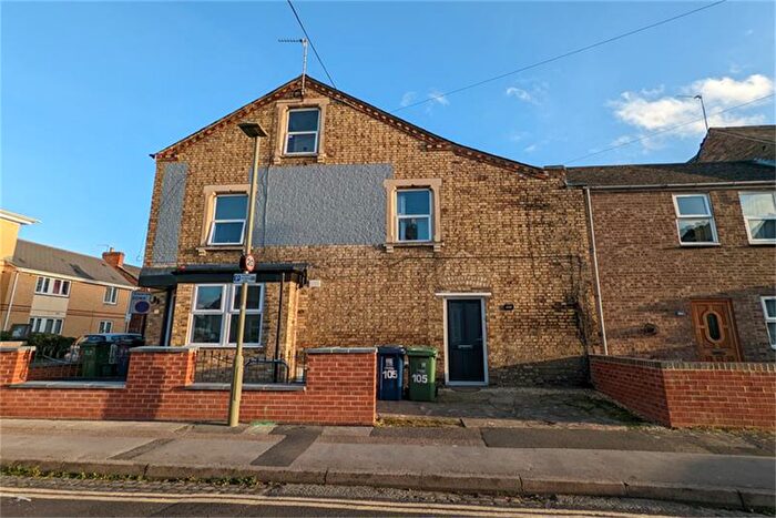 3 Bedroom Terraced House To Rent In Bullingdon Road, East Oxford, OX4