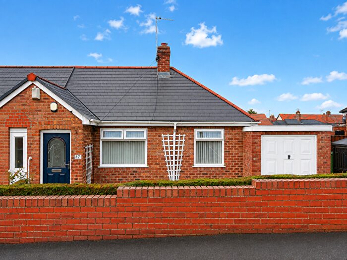 1 Bedroom Semi-Detached Bungalow For Sale In Smith Grove, Sunderland, SR2