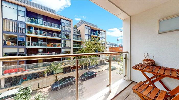 2 Bedroom Apartment To Rent In Decorum Apartments, N1