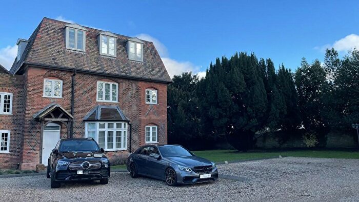 1 Bedroom Flat To Rent In High Road, Stanford-Le-Hope, Essex, SS17