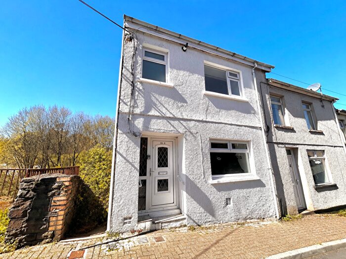 1 Bedroom Flat To Rent In A Commercial Street, Nantymoel, Bridgend, CF32