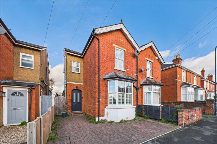 3 Bedroom Semi Detached House To Rent In Spencers Road, Maidenhead, Berkshire, SL6