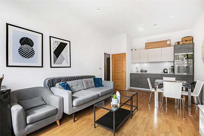 1 Bedroom Property To Rent In Eastern Road, Romford, RM1