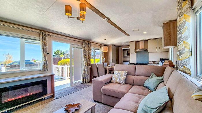 2 Bedroom Park Home For Sale In Seaview Holiday Park, CT5